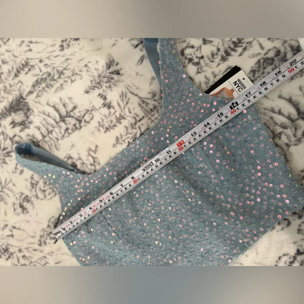 Sparkling Blue Crop Top size medium - Picture 5 of 6